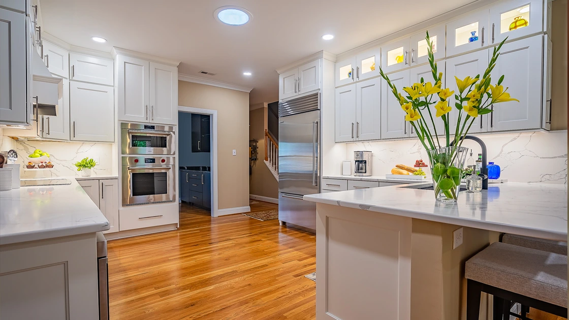 Leo Lantz - Bathroom Before Set 7