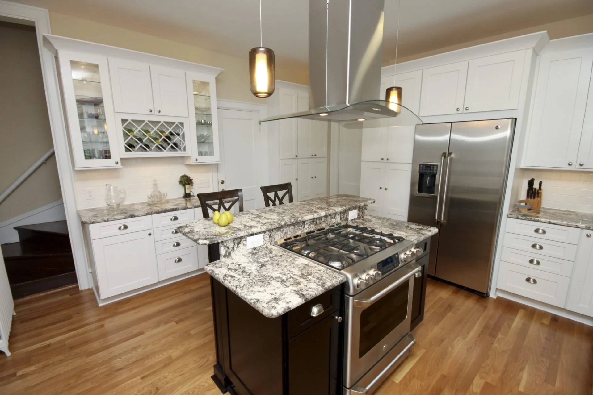 Leo Lantz - Bathroom Before Set 7