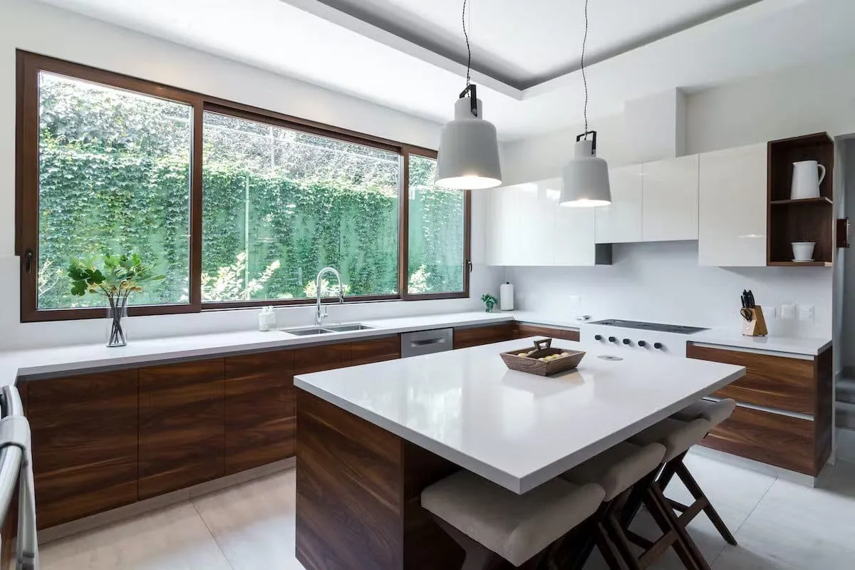 Leo Lantz - Bathroom Before Set 7