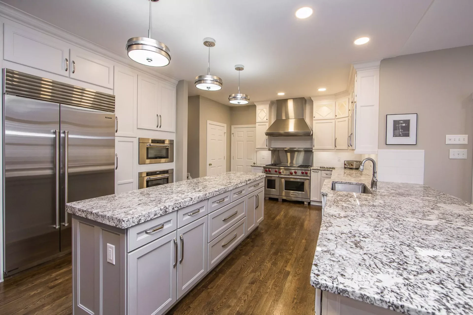 Leo Lantz - Bathroom Before Set 7