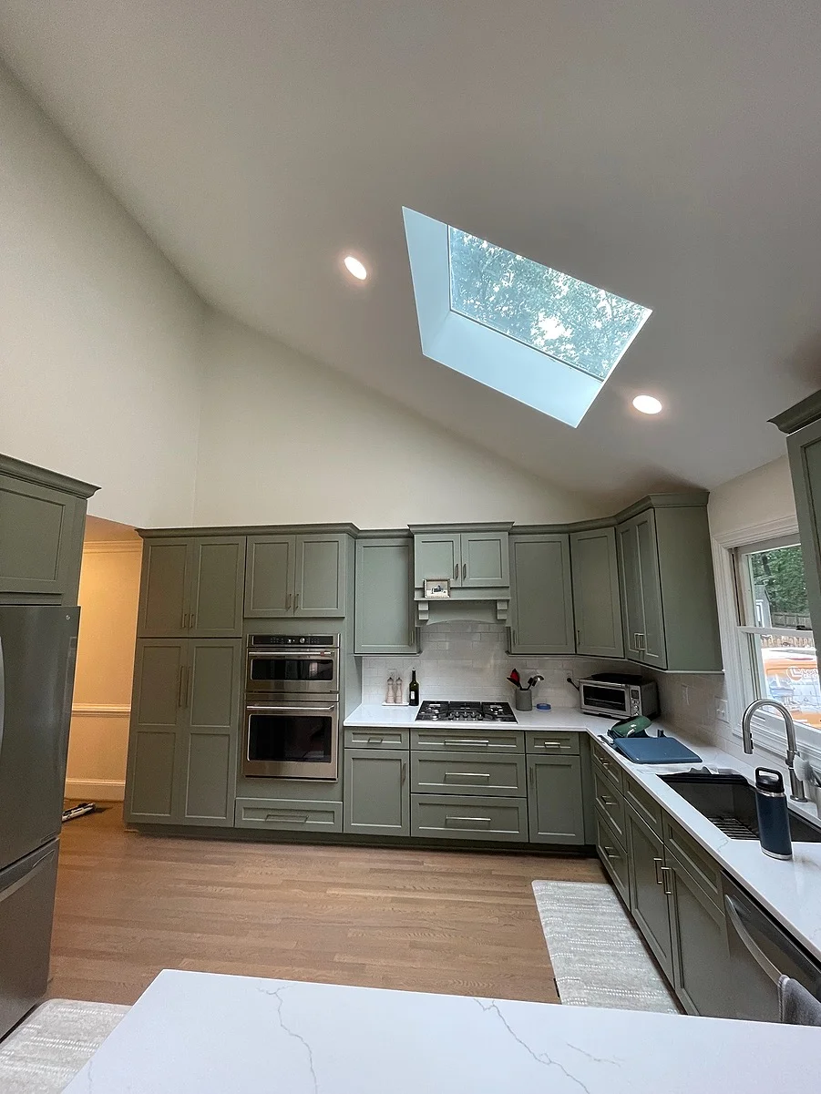 Leo Lantz - Bathroom Before Set 7